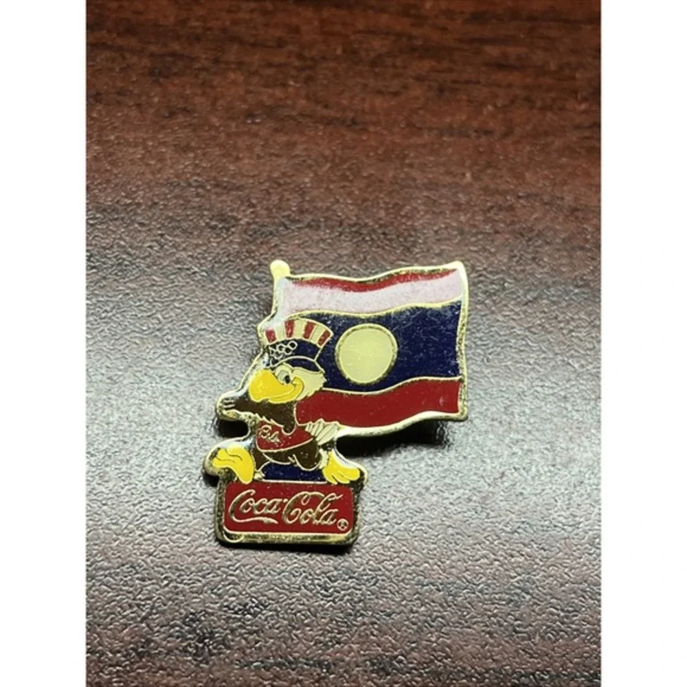 Vintage 1984 Los‎ Angeles Olympics Coca Cola Sam Eagle Laos Flag Lapel Pin